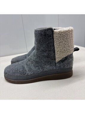 Chaco Women's Revel Tall Grey Chelsea Boots JCH109344 Size 9